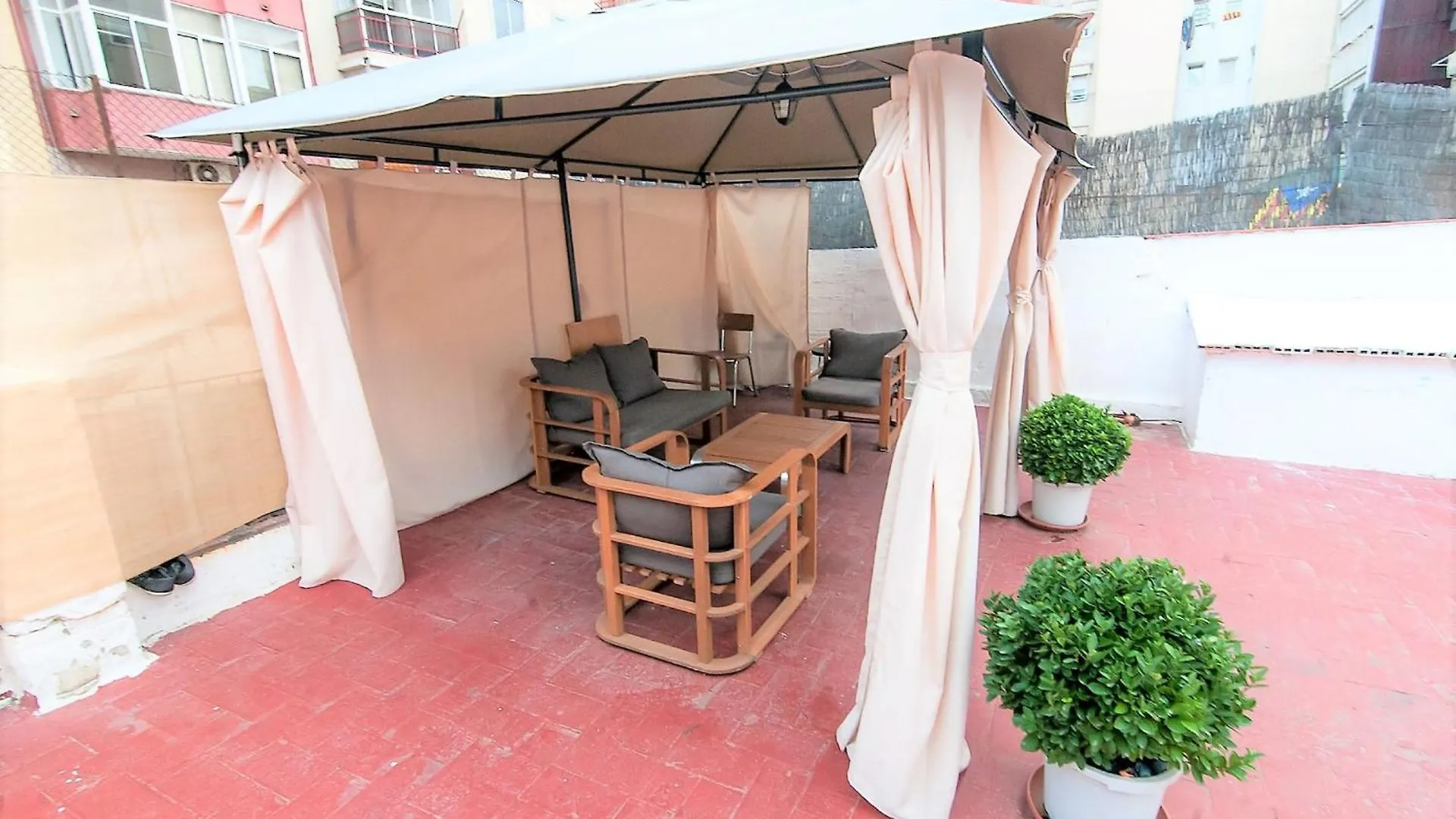 Pintor Pahissa Rooms Barcelona Spain