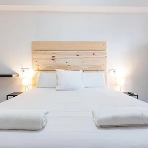  Hostal Easy Sants By Bossh! Hotels (Adults Only)